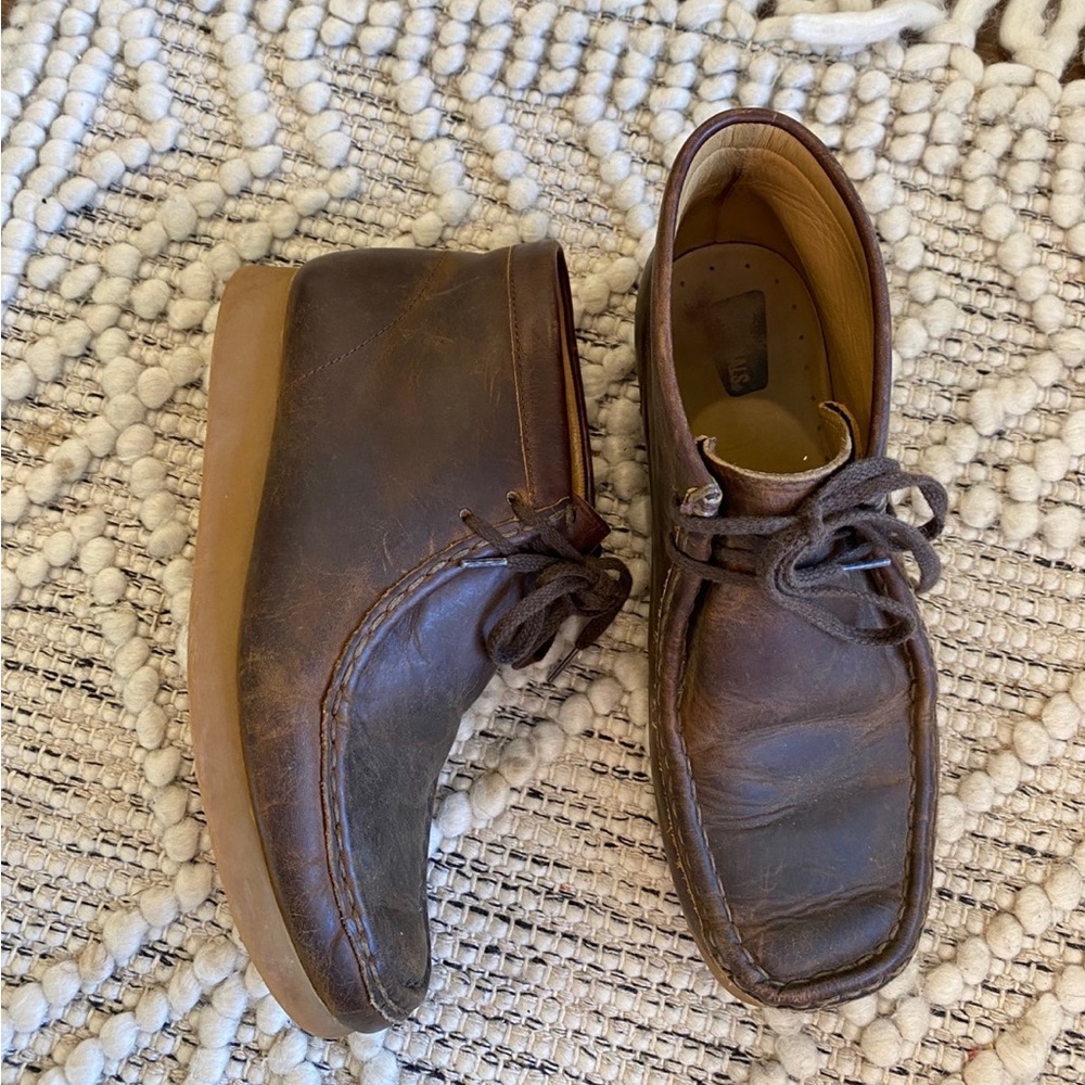 Clarks Stinson Hi 26063363 Mens Brown Leather Lace Up Chukkas Boots - Size 6 m
